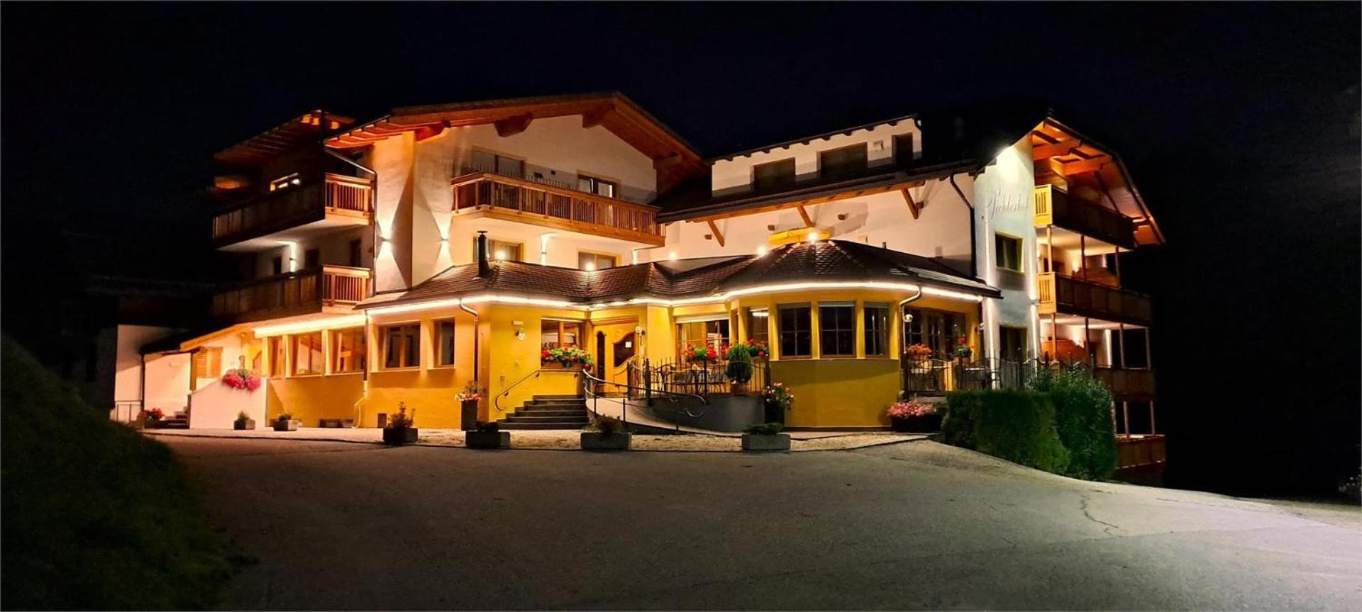 Hotel Pichlerhof ซานลอเรนโซดิเซบาโต ภายนอก รูปภาพ